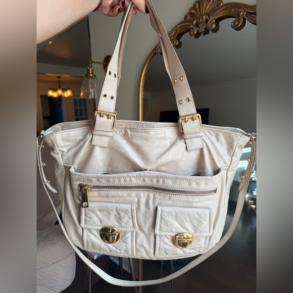 Marc Jacobs Handbags - Marc Jacobs Cream Shoulder Bag